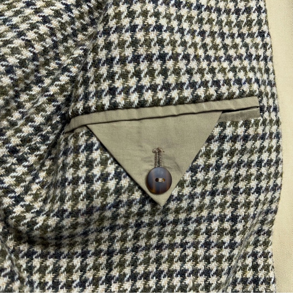 Orvis Khaki Utility Jacket with Houndstooth Lining - Picture 5 of 16